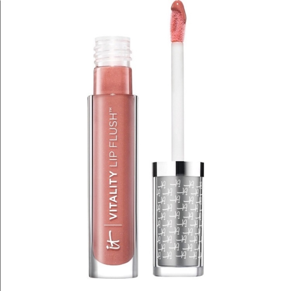 NWT it Cosmetics Lip Gloss in Naturally Pretty
